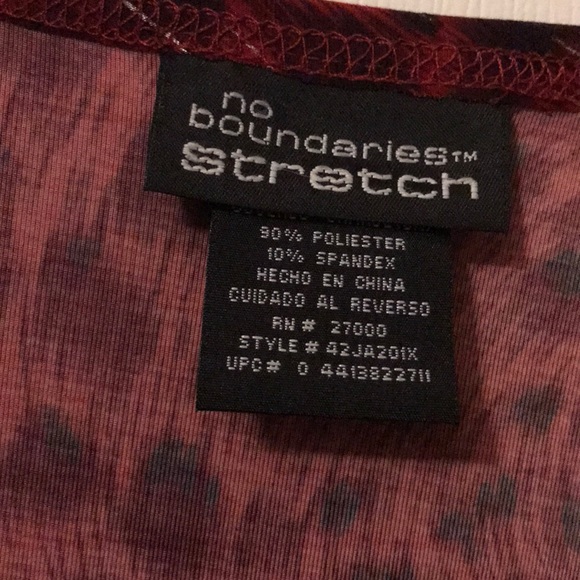 Black and Red Blouse - Picture 3 of 3